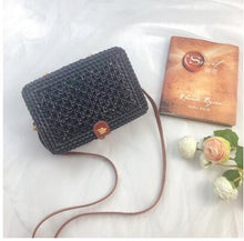 Load image into Gallery viewer, Woven Rattan Bag Round Straw Shoulder Bag Small Beach HandBags Women Summer Hollow Handmade Messenger Crossbody Bags