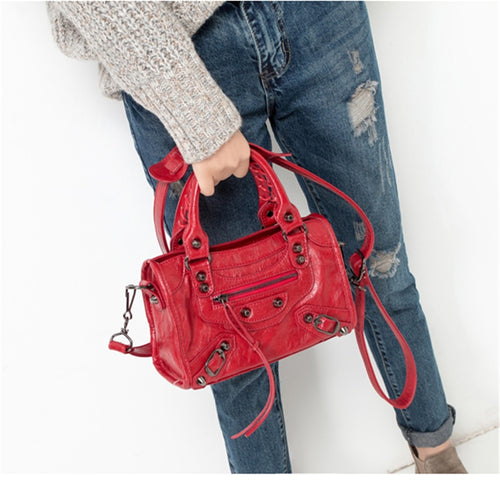 High Designer PU Leather European Luxury Motorcycle Bag for Women 2019 Style Chic Tassel Handbag Beautiful Female Crossbody Bags