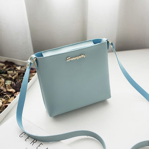 Bags for Women 2019 New Simple Women handbags Messenger Bag Retro Casual Small Fresh Small Square Bag Wholesale