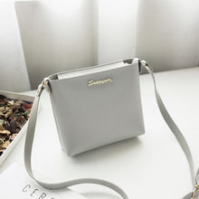 Load image into Gallery viewer, Bags for Women 2019 New Simple Women handbags Messenger Bag Retro Casual Small Fresh Small Square Bag Wholesale