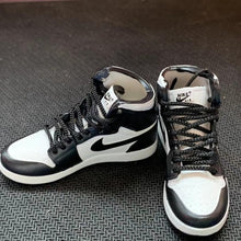 Load image into Gallery viewer, Dropshipping one pair  sneaker keychain AJ  1 offwhite Chicago UNC NRG 3D Mini Sneaker shoe keychain