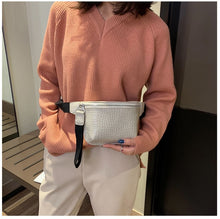 Load image into Gallery viewer, CROWDALE Women bag crocodile multicolor messenger chest bag clutch female Pu leather handbag cross body bag Fashion high quality