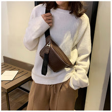 Load image into Gallery viewer, CROWDALE Women bag crocodile multicolor messenger chest bag clutch female Pu leather handbag cross body bag Fashion high quality