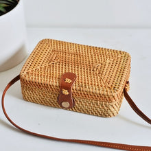 Load image into Gallery viewer, Woven Rattan Bag Round Straw Shoulder Bag Small Beach HandBags Women Summer Hollow Handmade Messenger Crossbody Bags